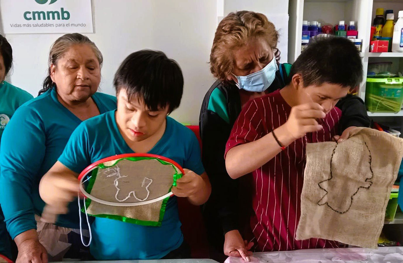 Niños y Adolescentes Preparándose para una Futura Inclusión Laboral